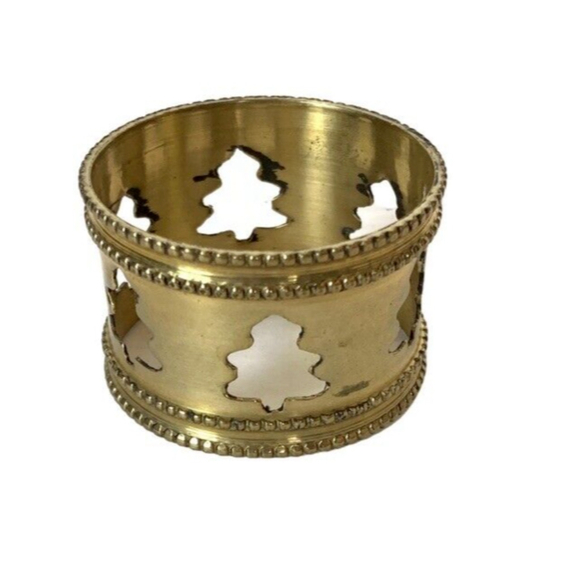 Sold - Vintage Classic Brass Christmas Tree Cut Out Round Napkin Rings Set of 8 - Picture 6 of 12
